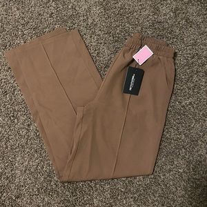 PRETTY LITTLE THING straight leg trouser
